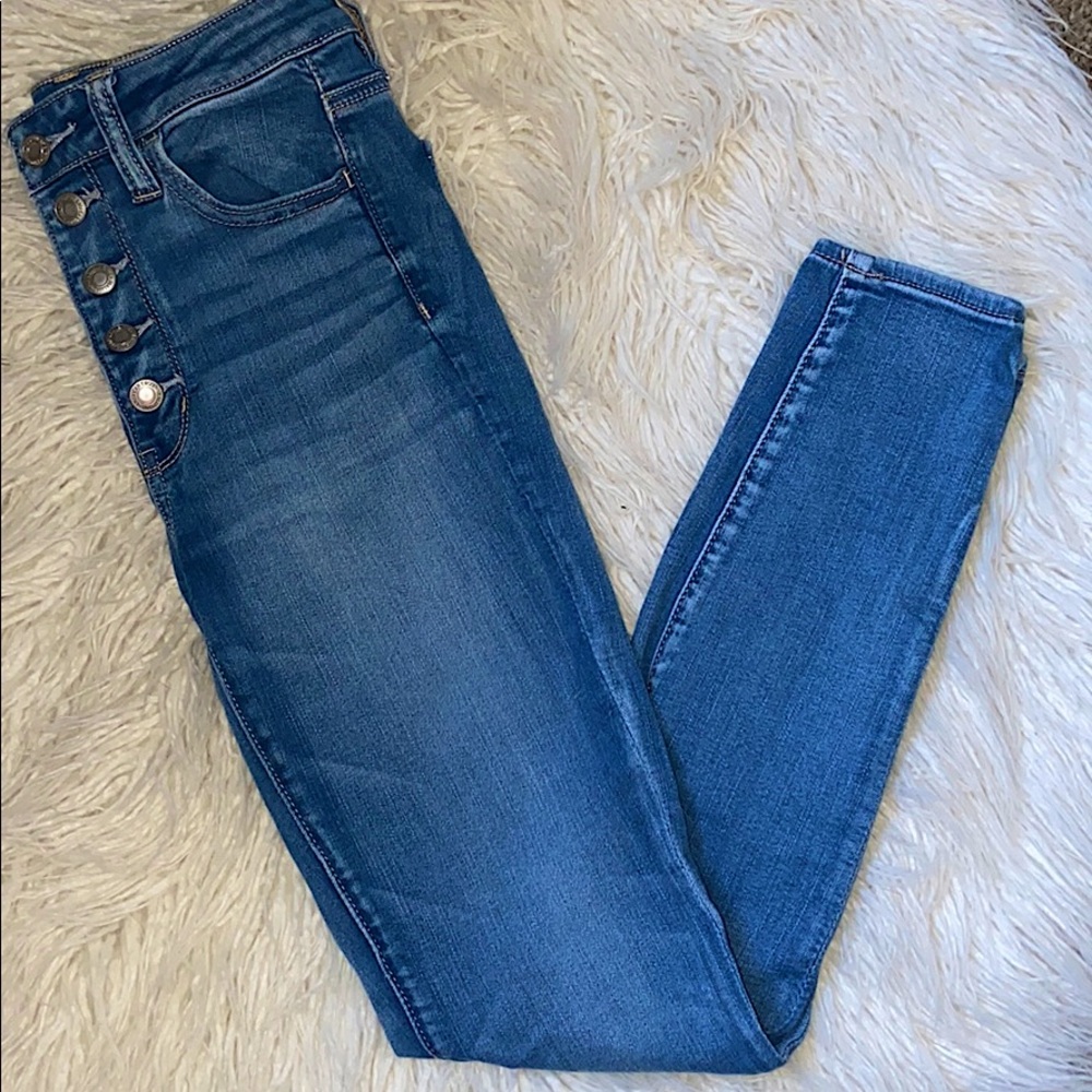 American Eagle- Next Level Stretch